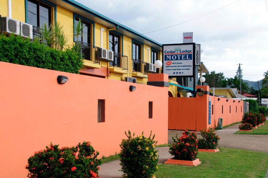 Cedar Lodge Motel Townsville Esterno foto